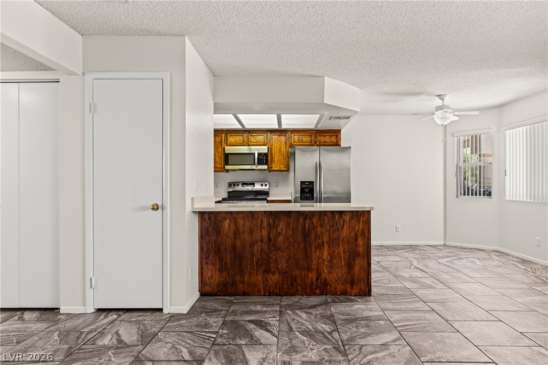409 Mesa Boulevard 102 Property Photo 4