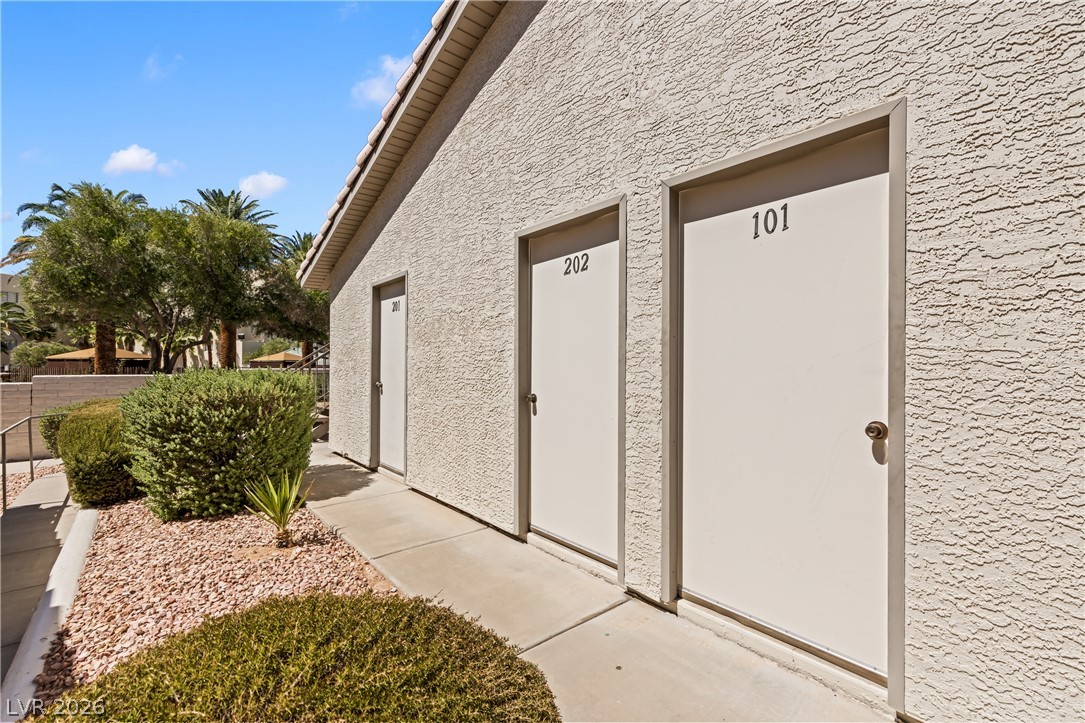 409 Mesa Boulevard 102 Property Photo 22