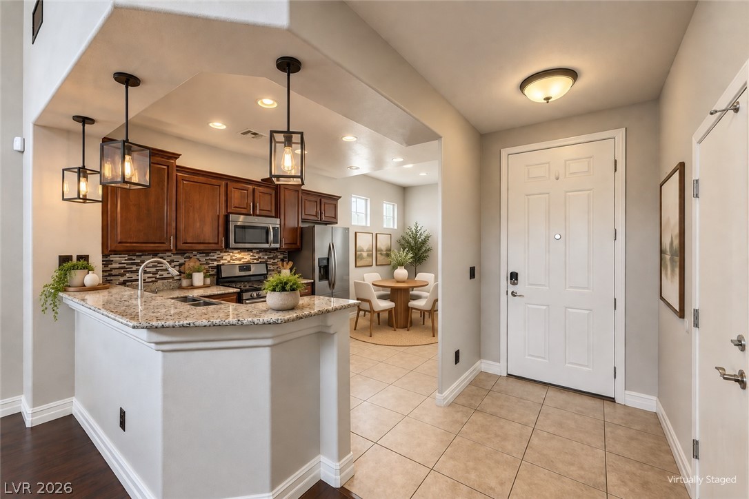 10731 Drake Ridge Avenue Property Photo 12