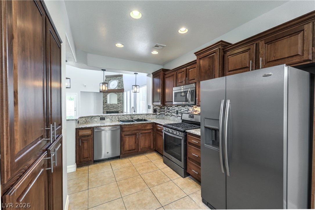 10731 Drake Ridge Avenue Property Photo 14