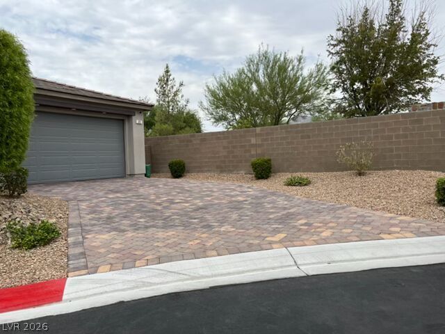 325 Black Turnstone Court Property Photo 4
