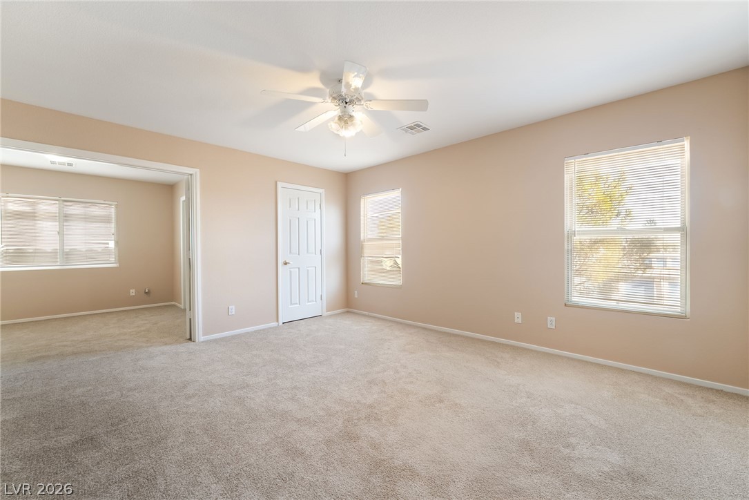884 Sweeping Vine Avenue Property Photo 18
