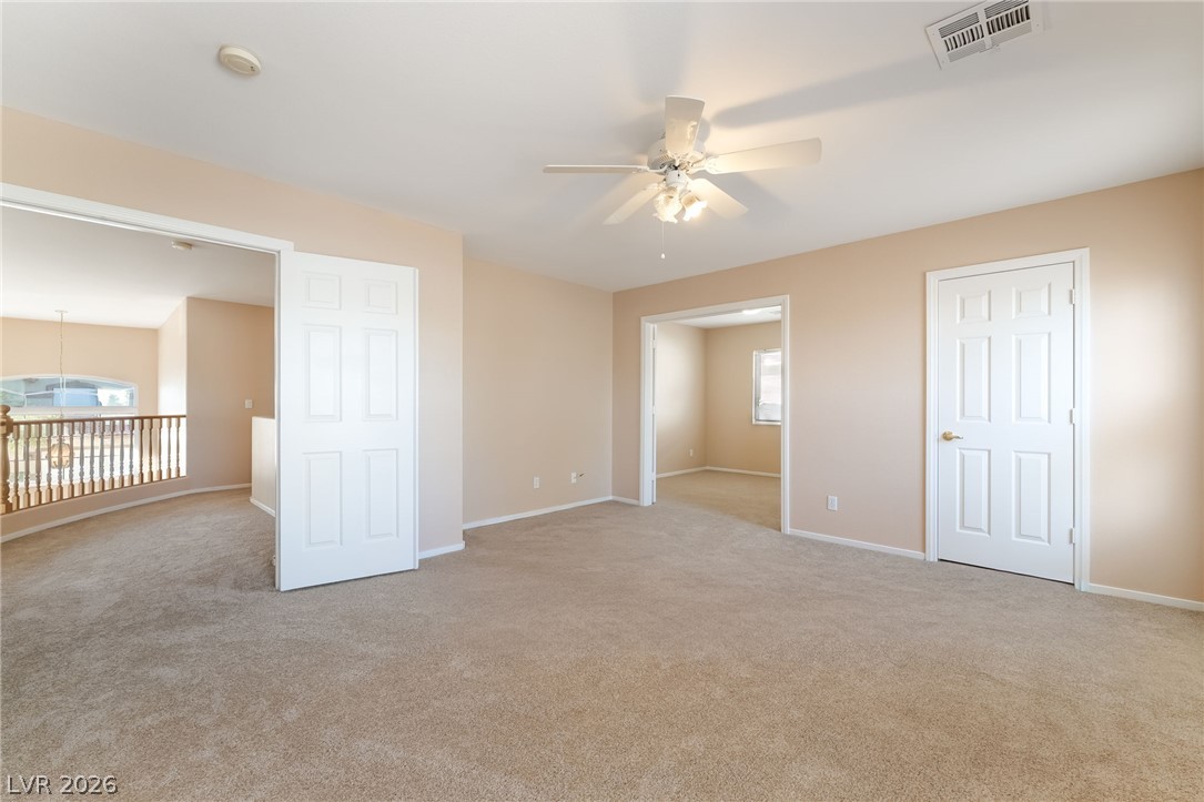 884 Sweeping Vine Avenue Property Photo 19