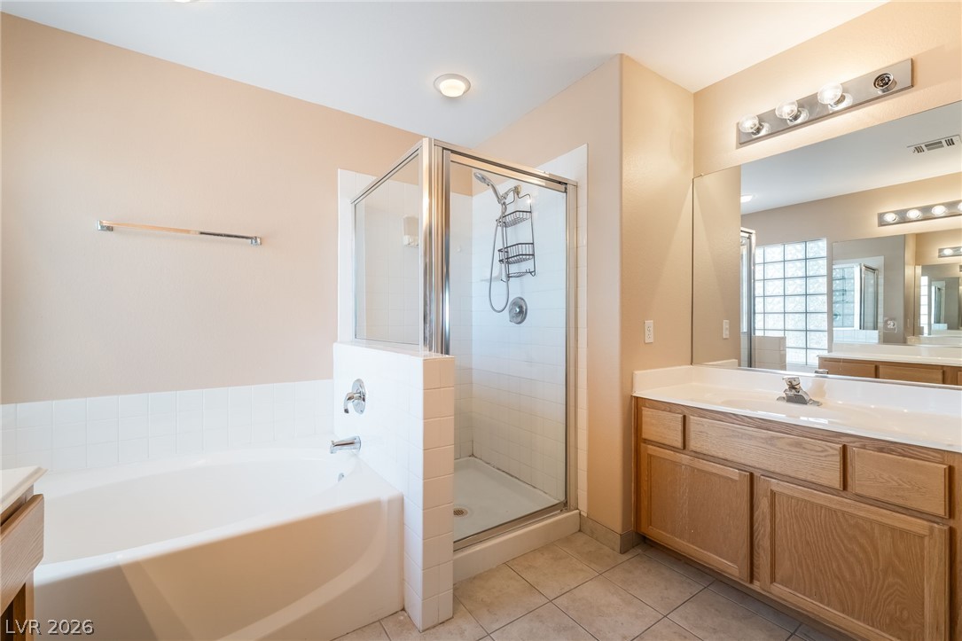884 Sweeping Vine Avenue Property Photo 22