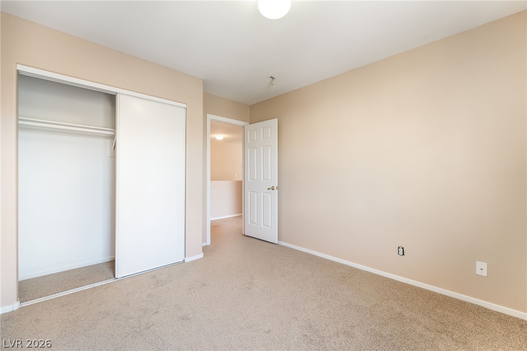884 Sweeping Vine Avenue Property Photo 28