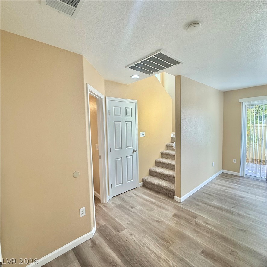 10437 Concetta Avenue Property Photo 6