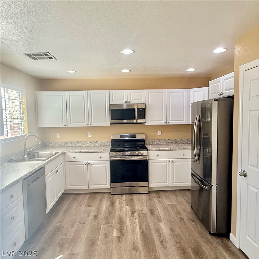 10437 Concetta Avenue Property Photo 7