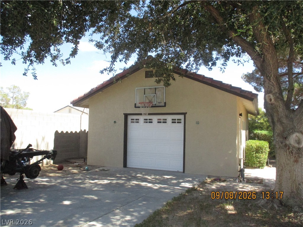 7670 Maverick Street Property Photo 17