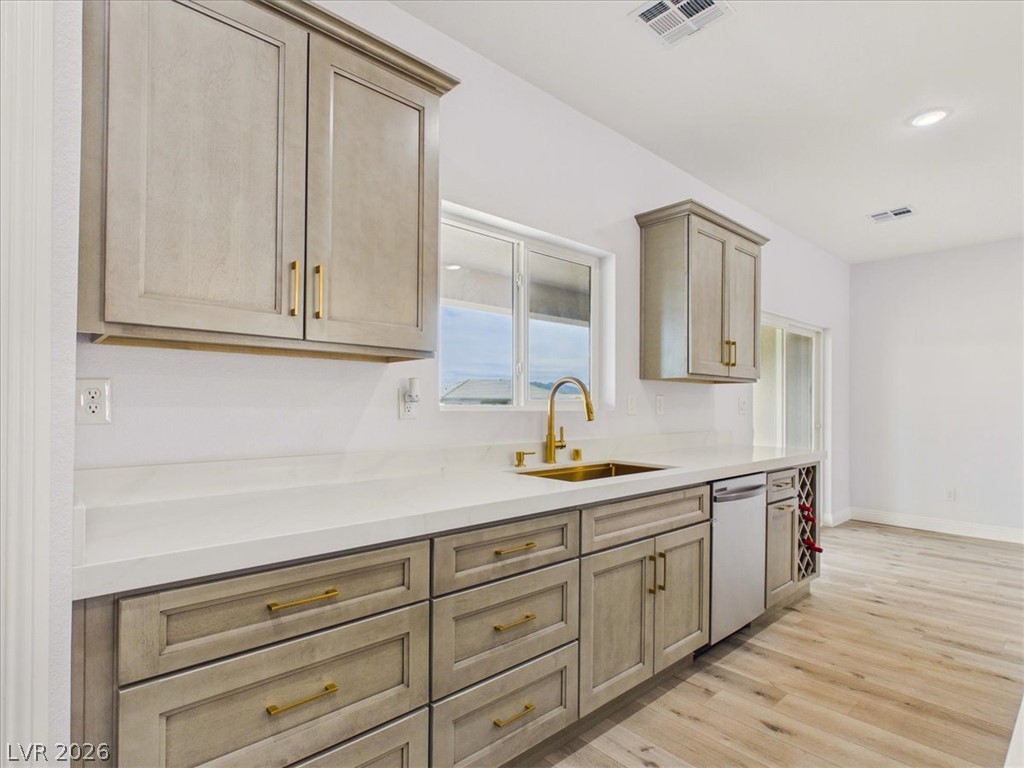 6680 South Raintree Court Property Photo 15