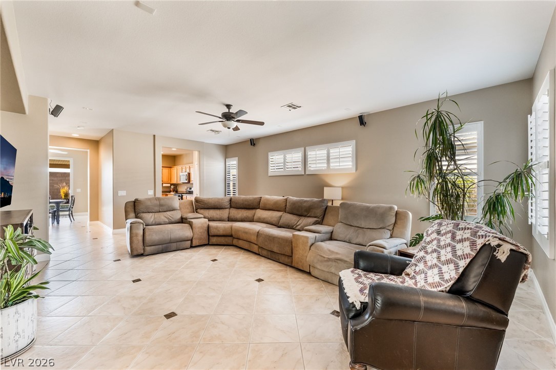 7213 Gran Paradiso Drive Property Photo 6