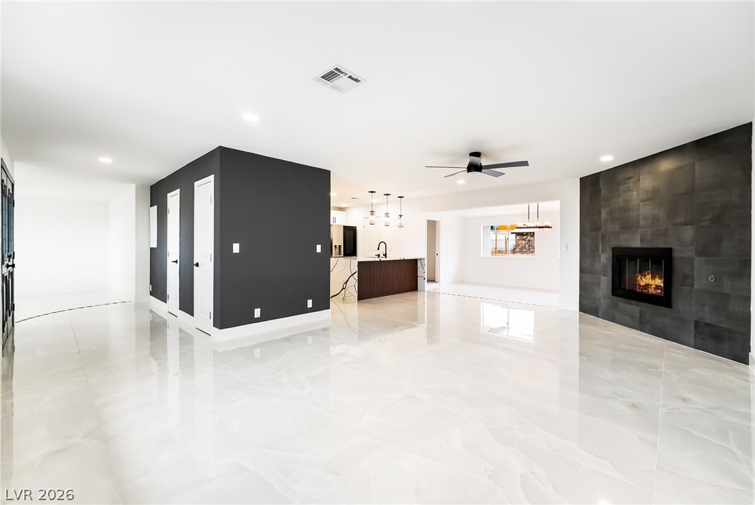 706 North Hollywood Boulevard Property Photo 15