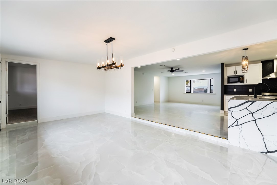 706 North Hollywood Boulevard Property Photo 22