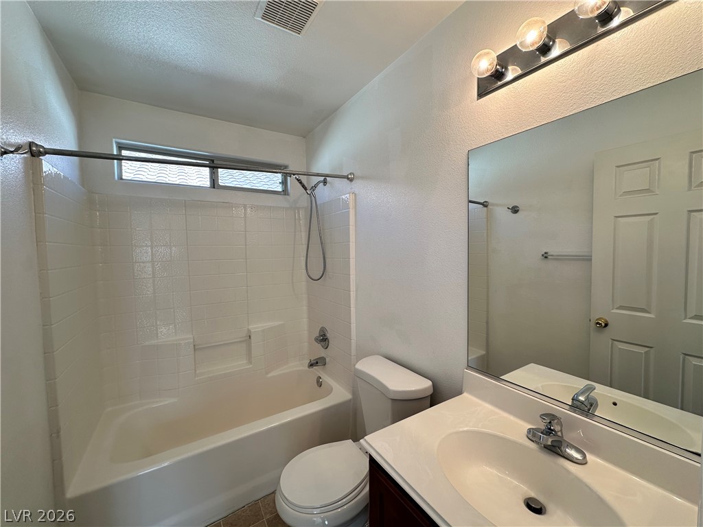 249 Wilted Jasmine Court Property Photo 13