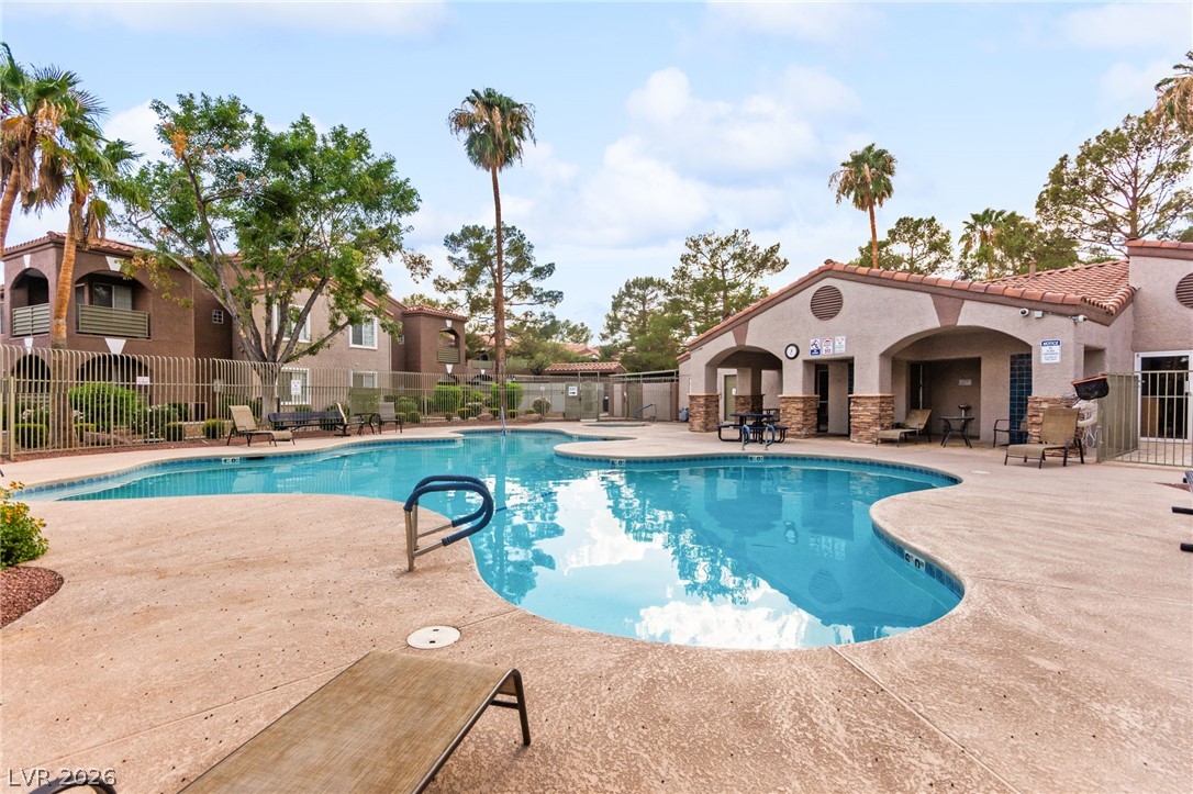 7720 Secret Shore Drive 202 Property Photo 4