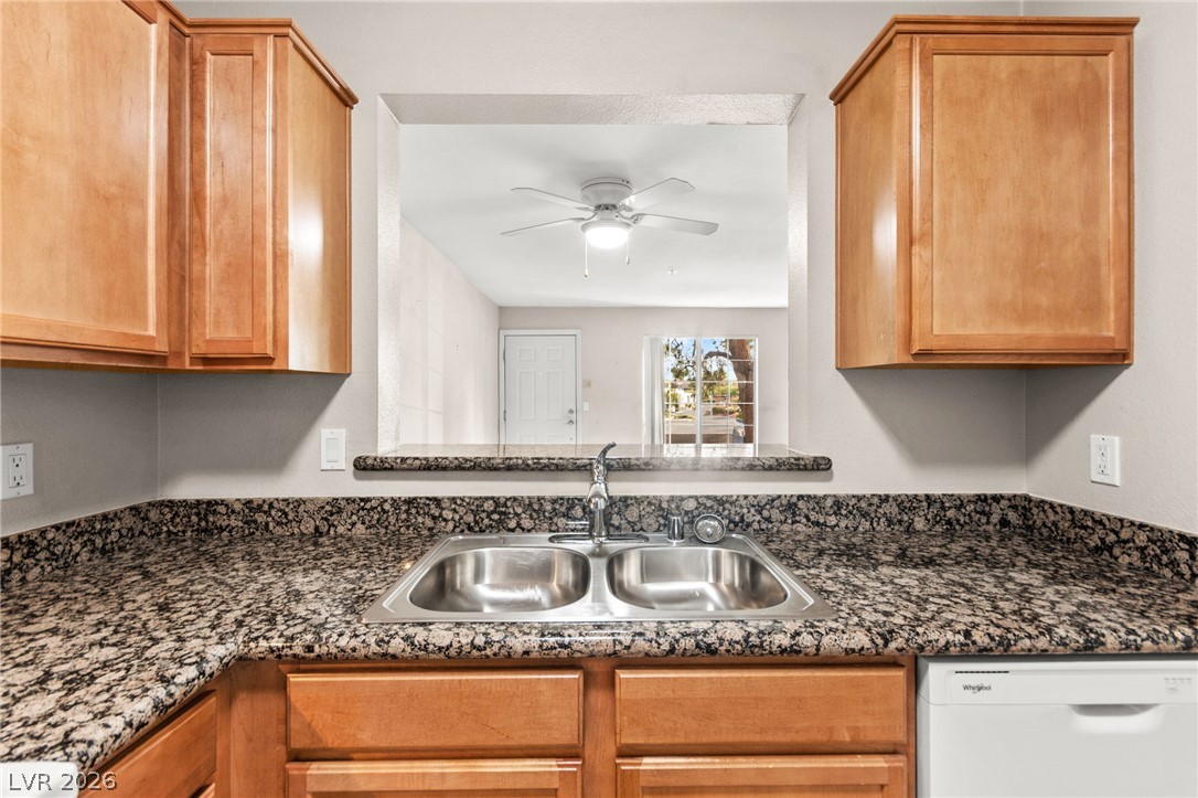 7720 Secret Shore Drive 202 Property Photo 13