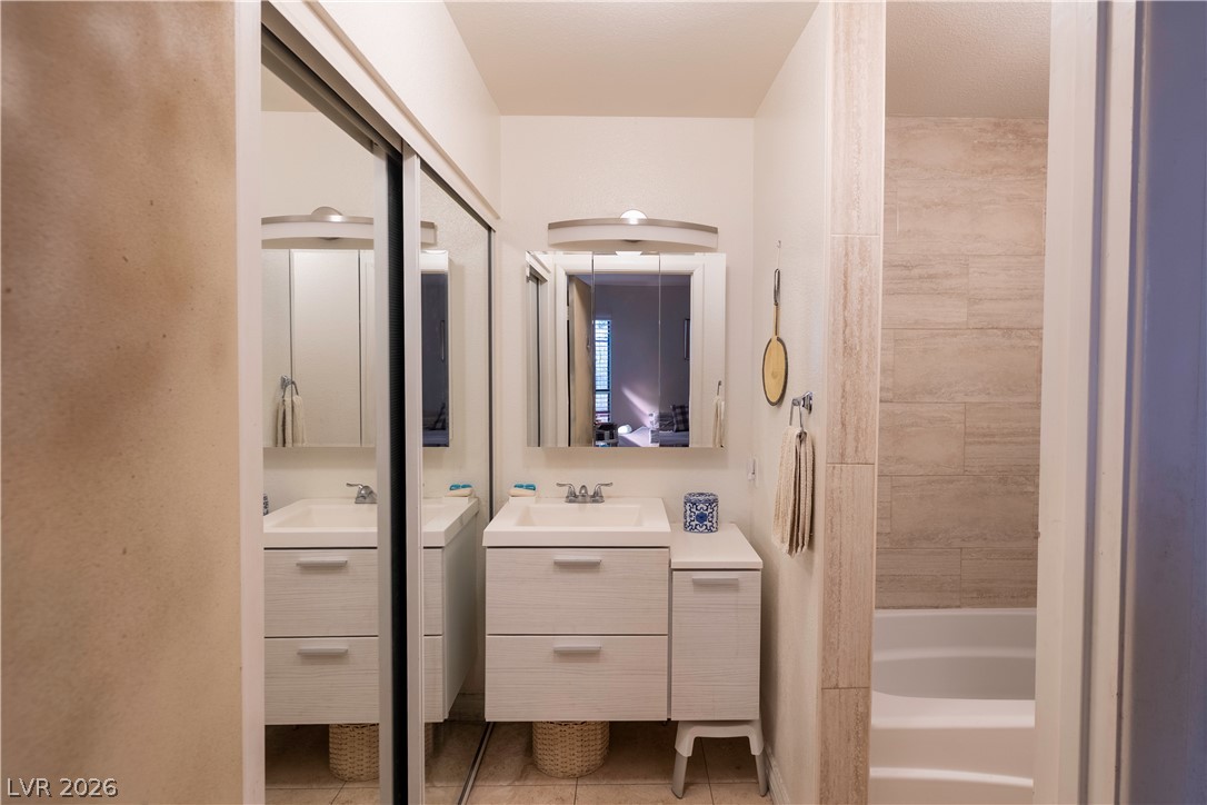 4847 South Torrey Pines Drive 102 Property Photo 15