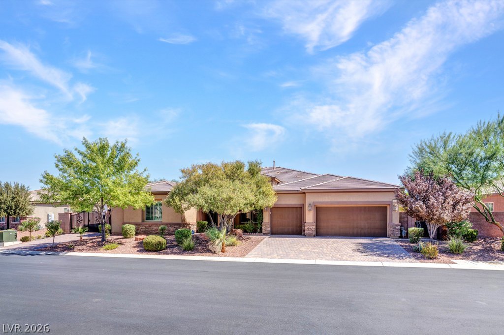 4260 Helena Cove Court Property Photo 4