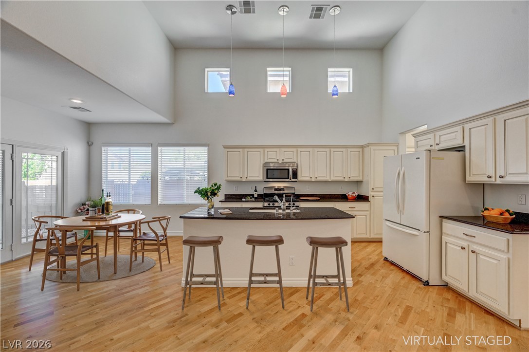 1133 Denman Valley Street Property Photo 13