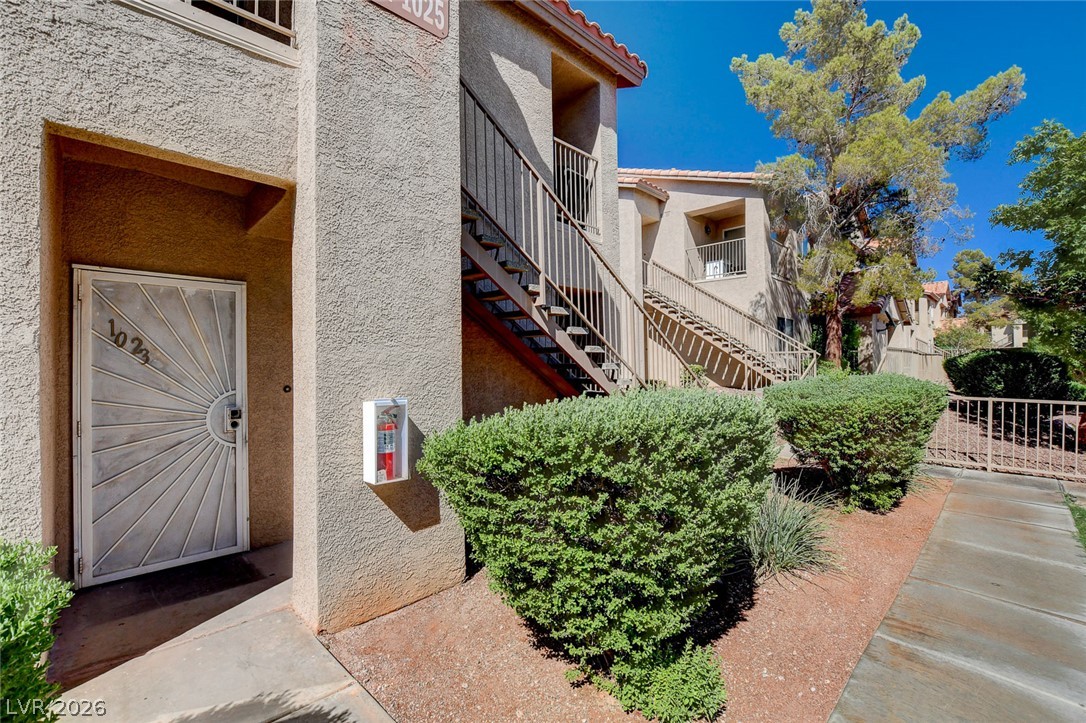 2110 Los Feliz Street 1023 Property Photo 3