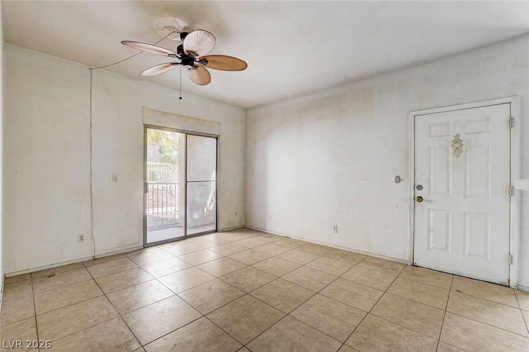 2110 Los Feliz Street 1023 Property Photo 5