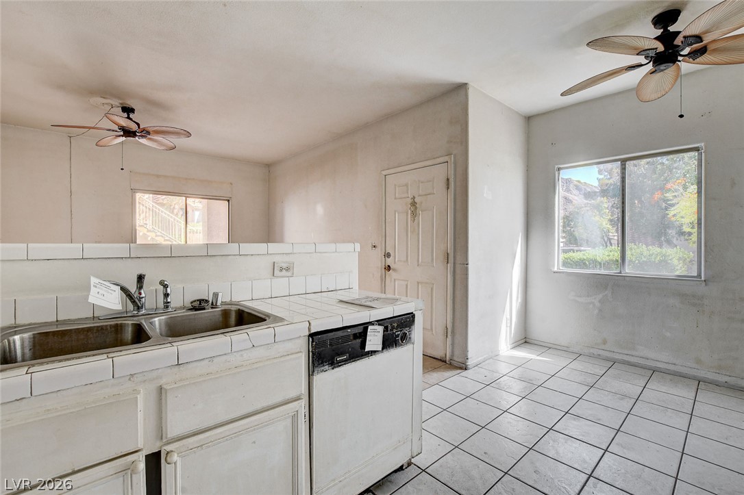 2110 Los Feliz Street 1023 Property Photo 16