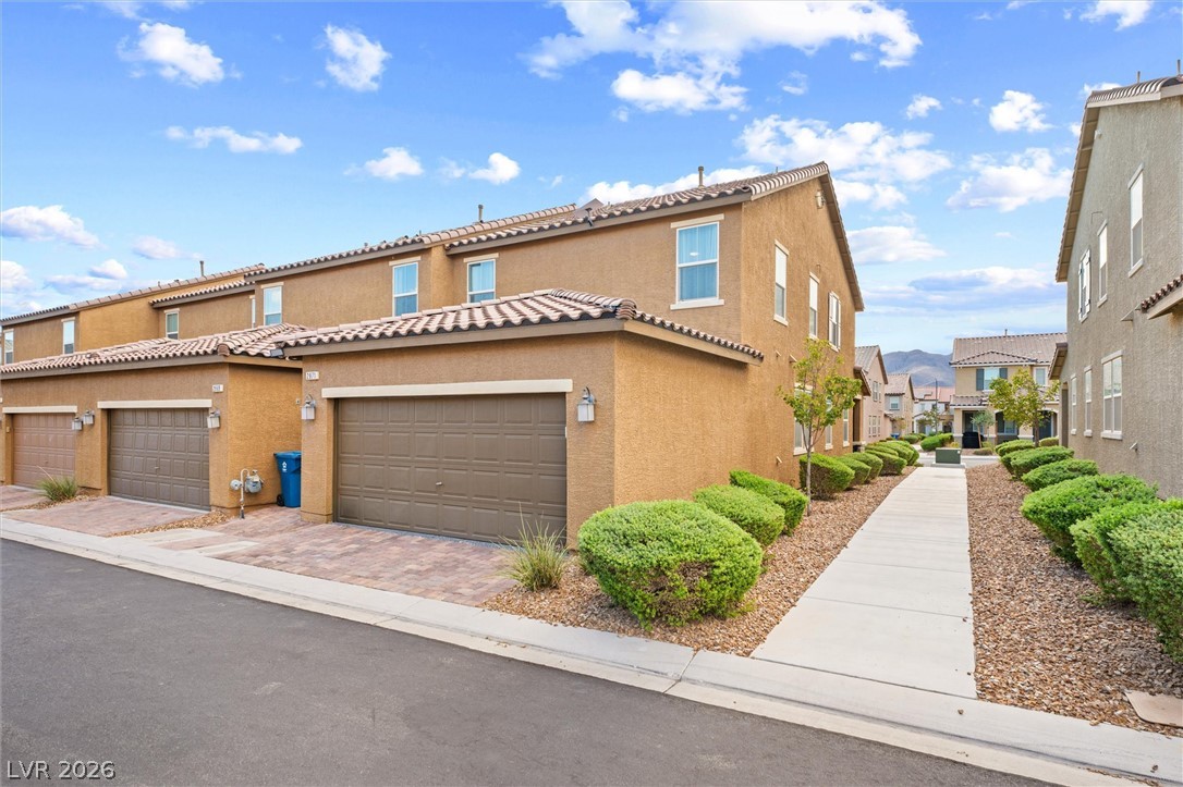 2871 Starling Summit Street Property Photo 24