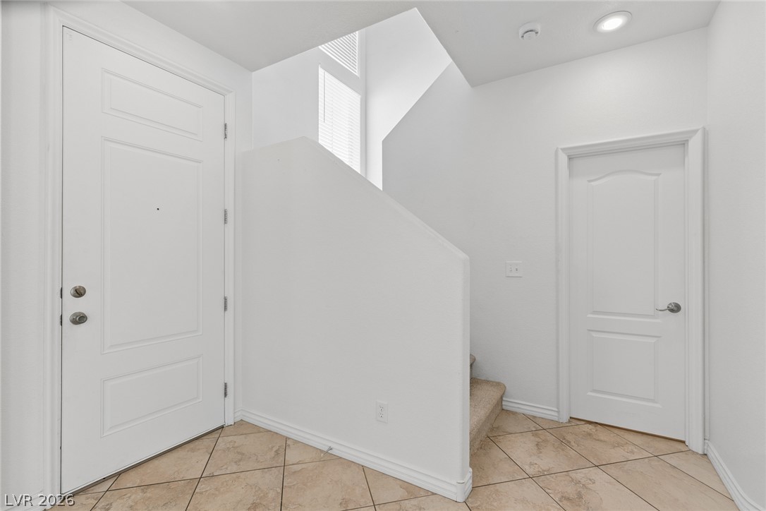 9719 Aleutian Street Property Photo 5