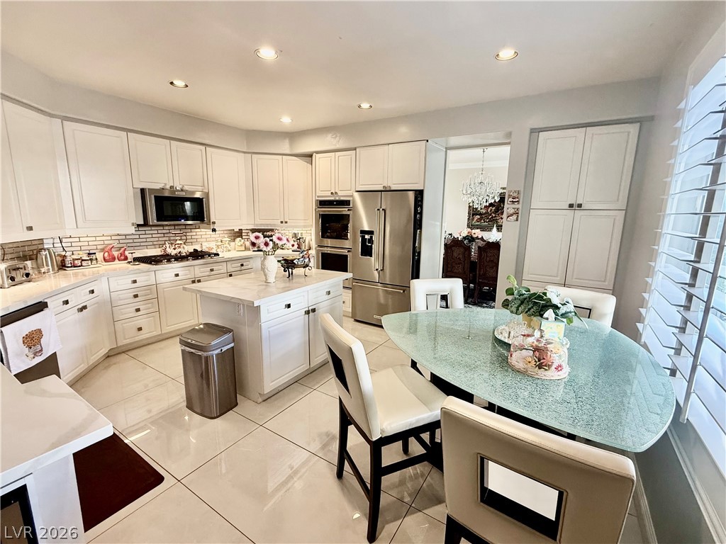 2817650 Property Photo 4