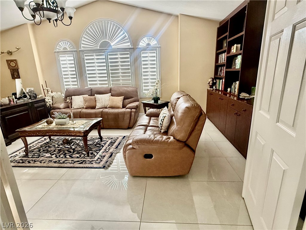 2817650 Property Photo 13