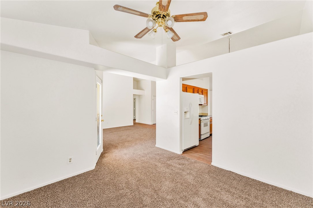 4904 Spring Falls Way Property Photo 5