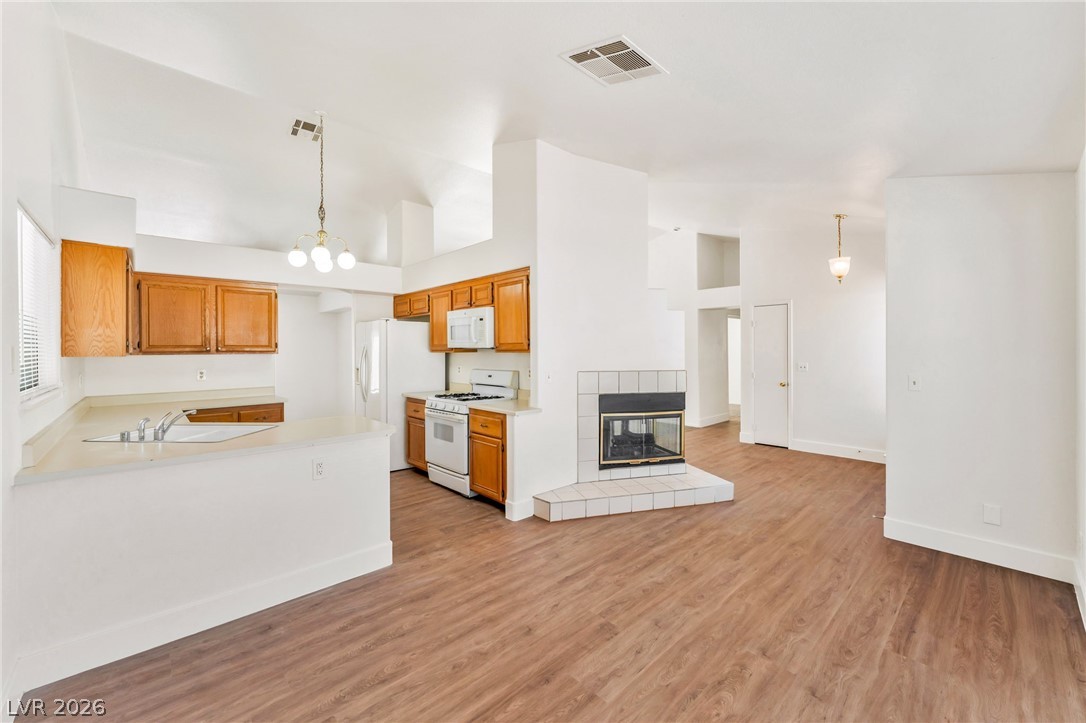 4904 Spring Falls Way Property Photo 10