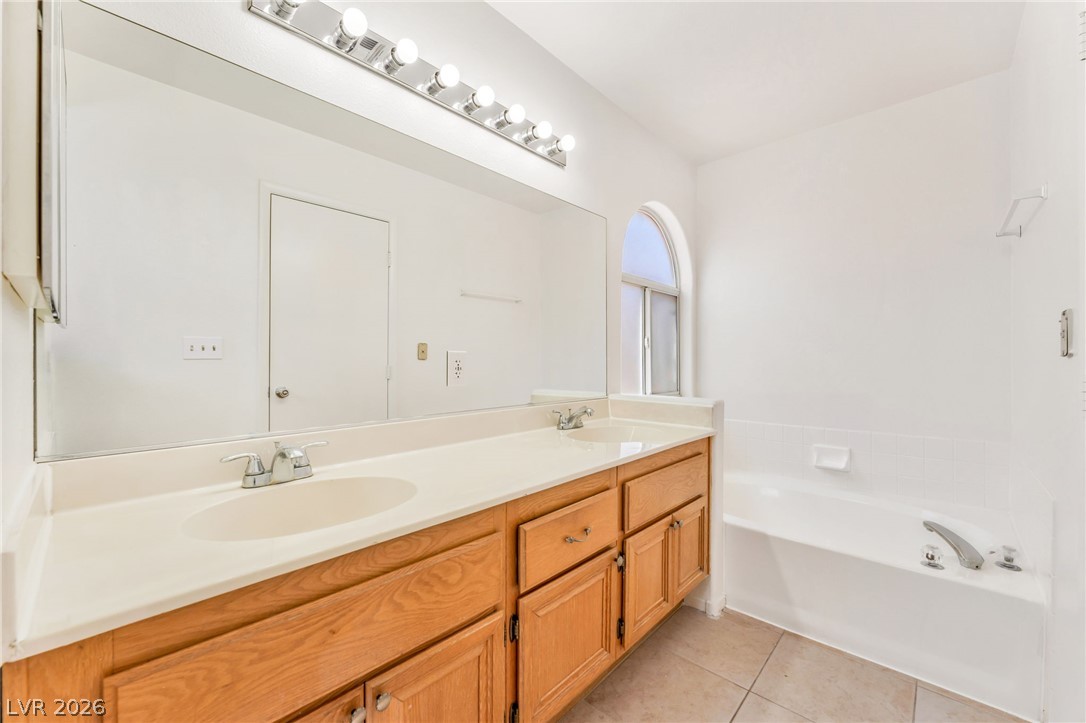 4904 Spring Falls Way Property Photo 17