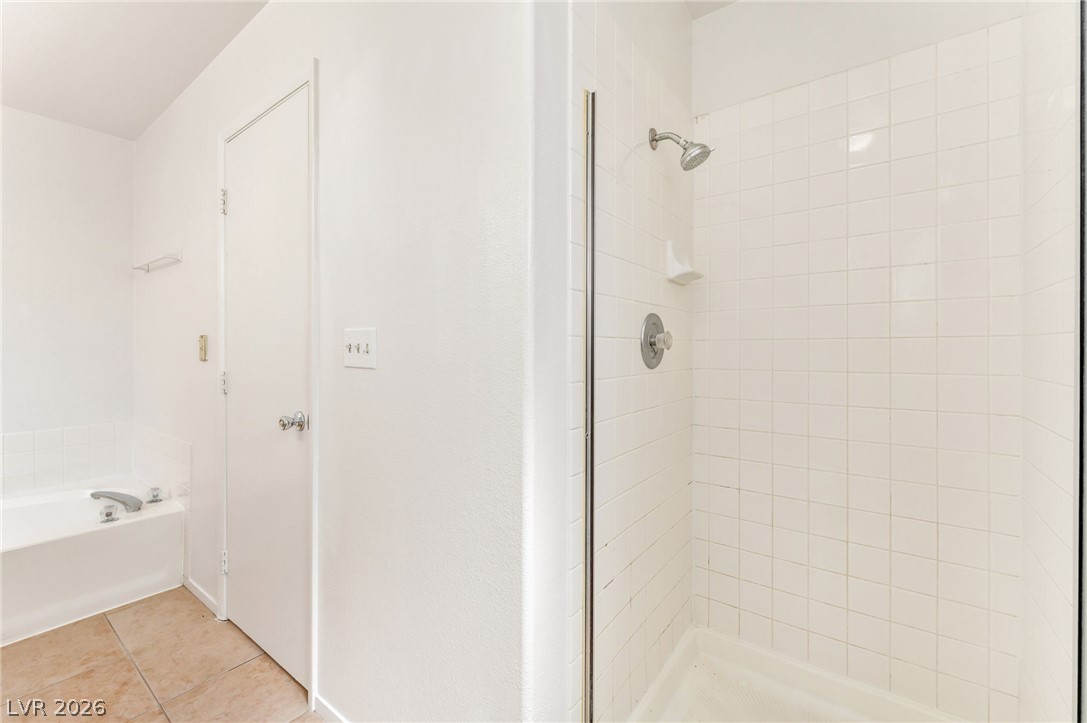 4904 Spring Falls Way Property Photo 18