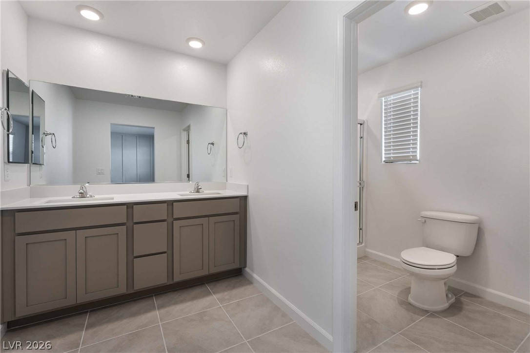 871 Watford Place Property Photo 13