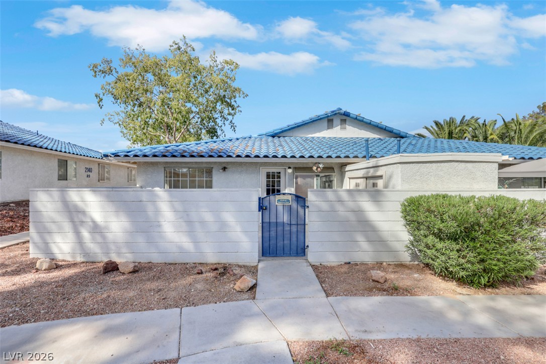 2137 Petersham Court C Property Photo 1