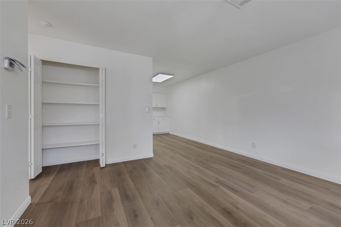 2137 Petersham Court C Property Photo 7