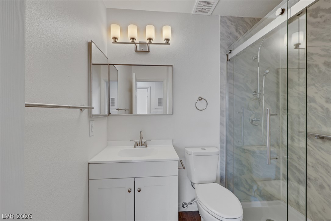 2137 Petersham Court C Property Photo 16
