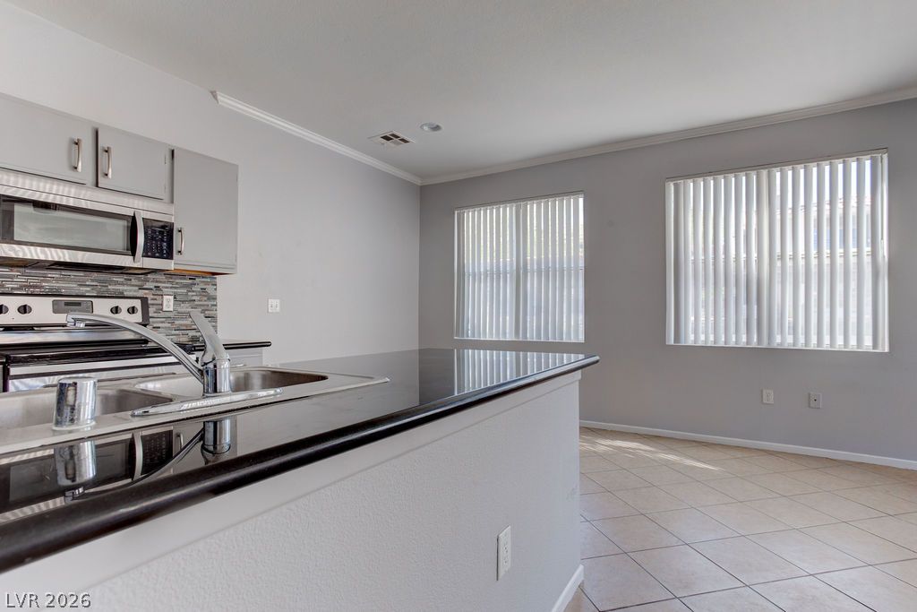 2900 Sunridge Heights Parkway 418 Property Photo 14