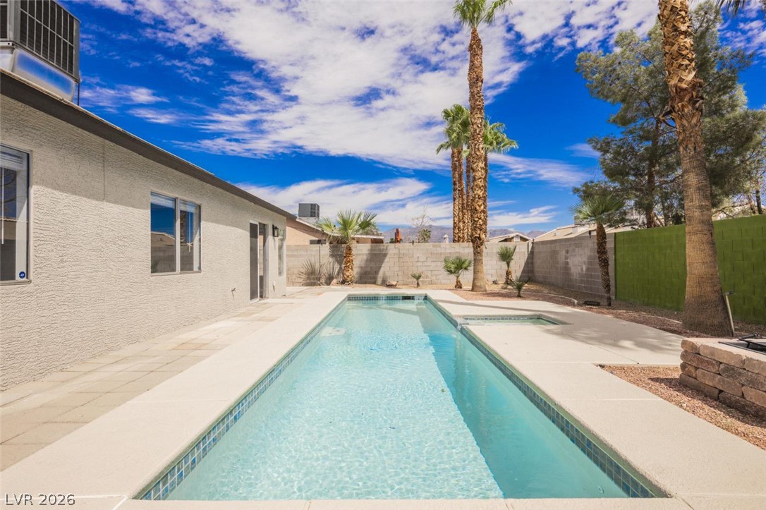5102 Del Shannon Street Property Photo 2