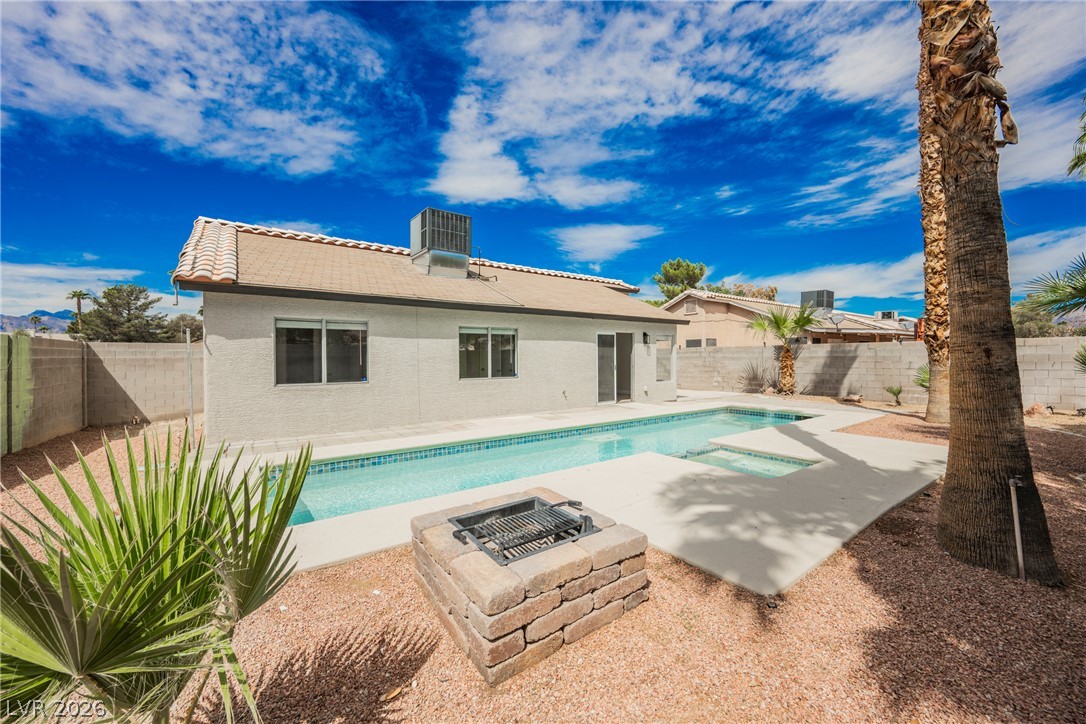 5102 Del Shannon Street Property Photo 2