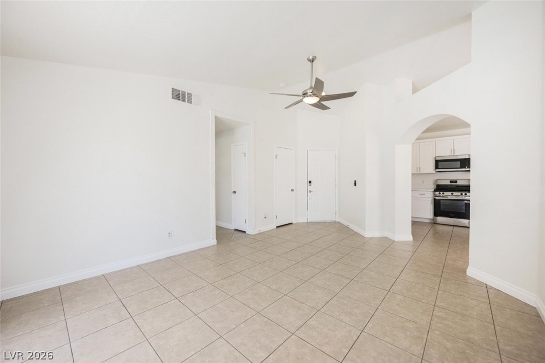 5102 Del Shannon Street Property Photo 14
