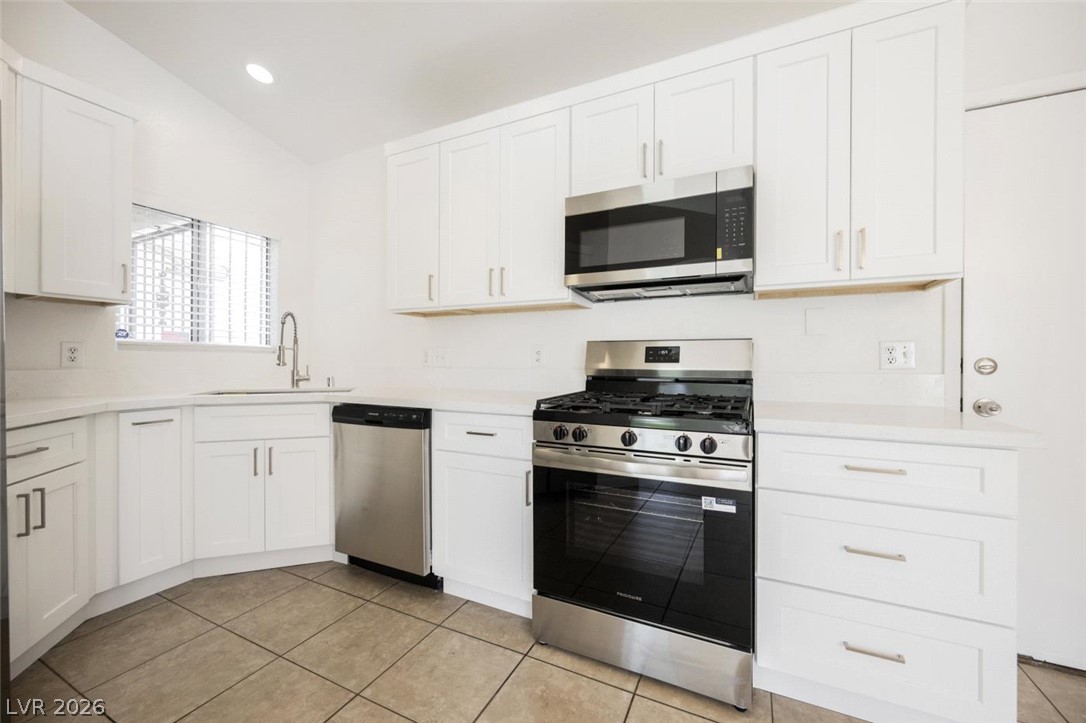 5102 Del Shannon Street Property Photo 17