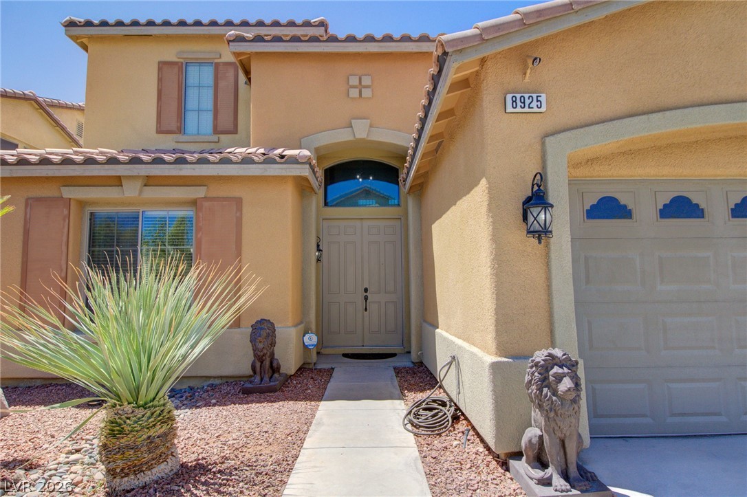 8925 Monte Oro Drive Property Photo 2