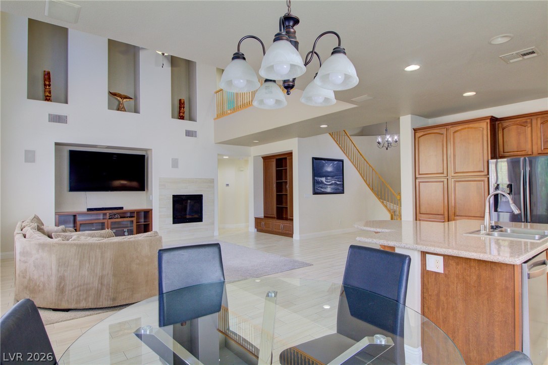 8925 Monte Oro Drive Property Photo 7