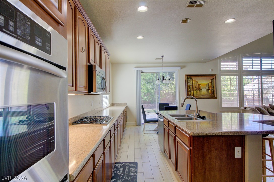 8925 Monte Oro Drive Property Photo 9