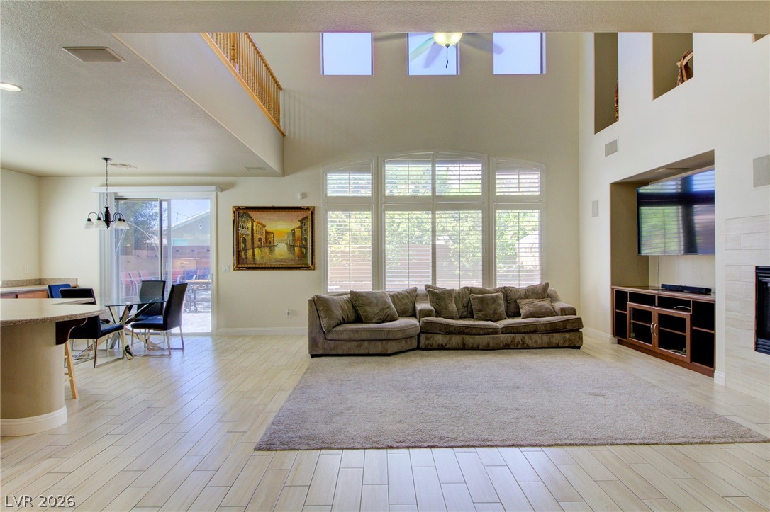 8925 Monte Oro Drive Property Photo 11