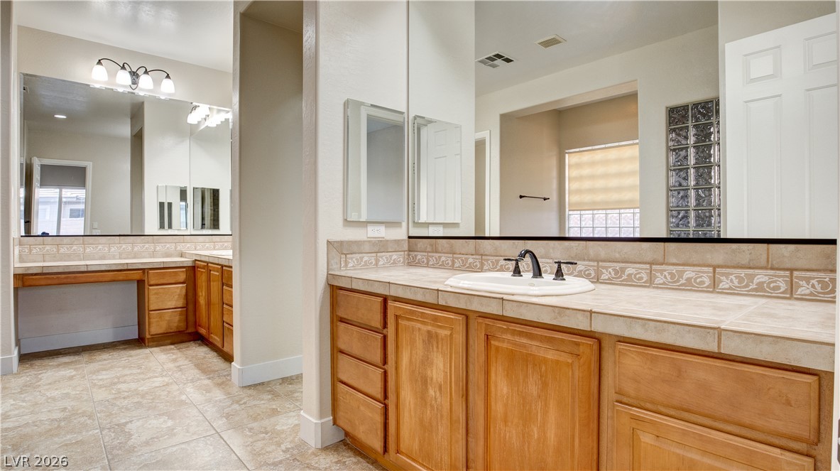 3821 Marsh Sparrow Lane Property Photo 25