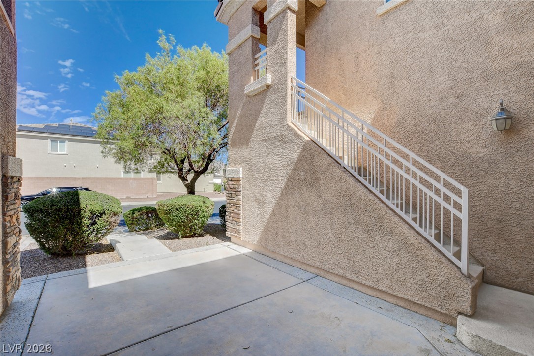 4129 Fabulous Finches Avenue Property Photo 4
