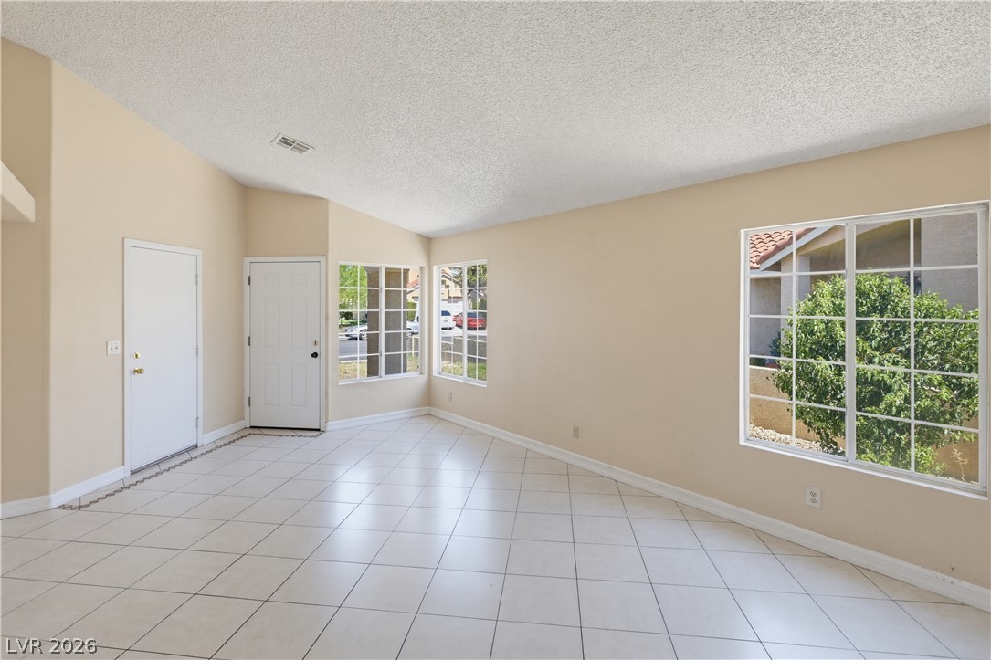 2617 Rising Legend Way Property Photo 7