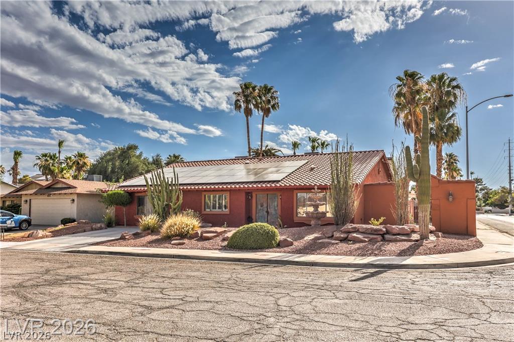 4411 Paseo El Rio Drive Property Photo 2